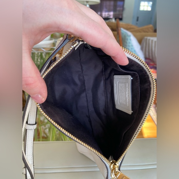 Coach Saffiano Leather Cream Crossbody Bag / Top Handle Pouch | Style F25591 | - Picture 11 of 13